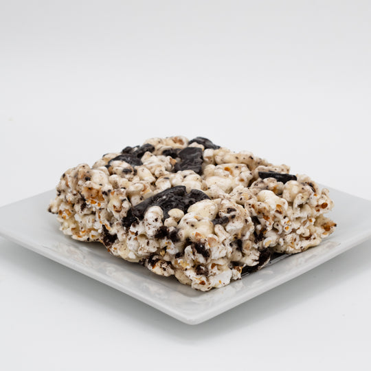 Cookies and Cream Popcorn Cake | 3 oz | Pop Corner