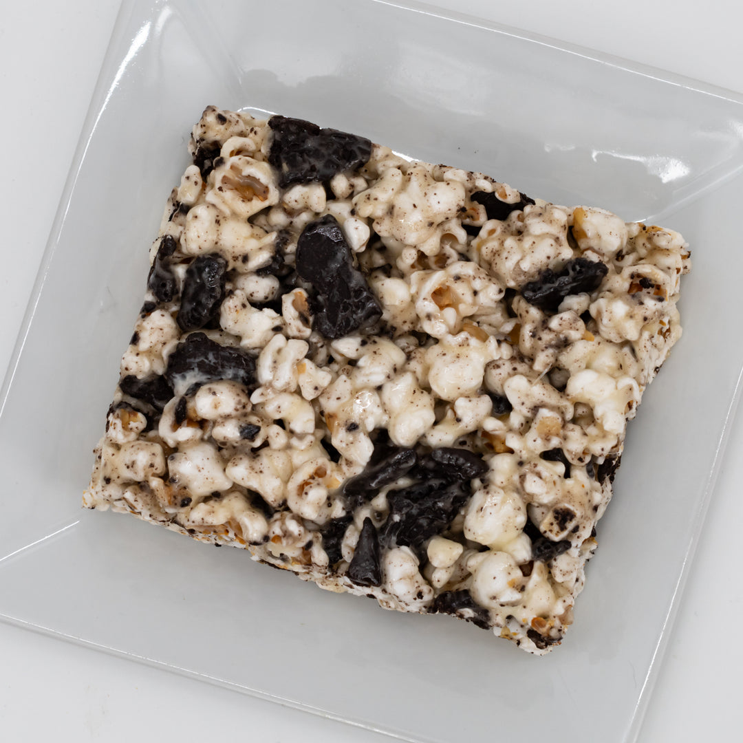 Cookies and Cream Popcorn Cake | 3 oz | Pop Corner