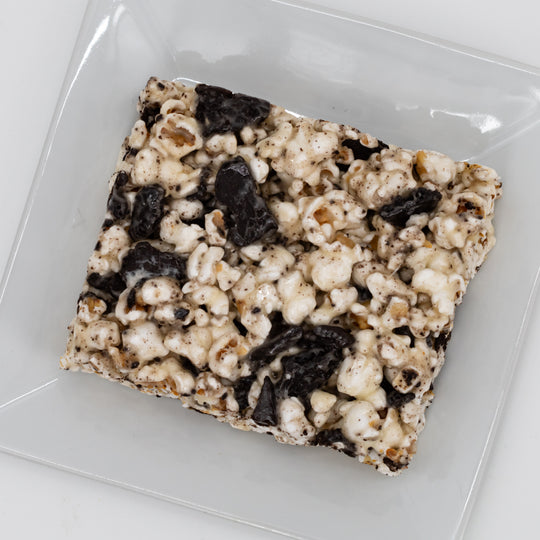 Cookies and Cream Popcorn Cake | 3 oz | Pop Corner