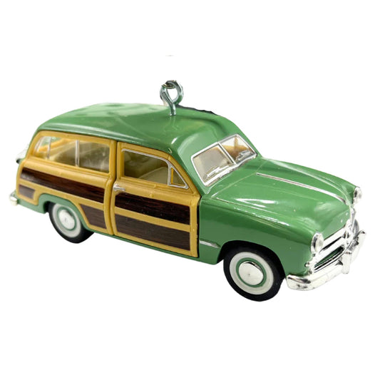 Green Scale 1949 Ford Woody Figurine With Yellow & Wooden Doors