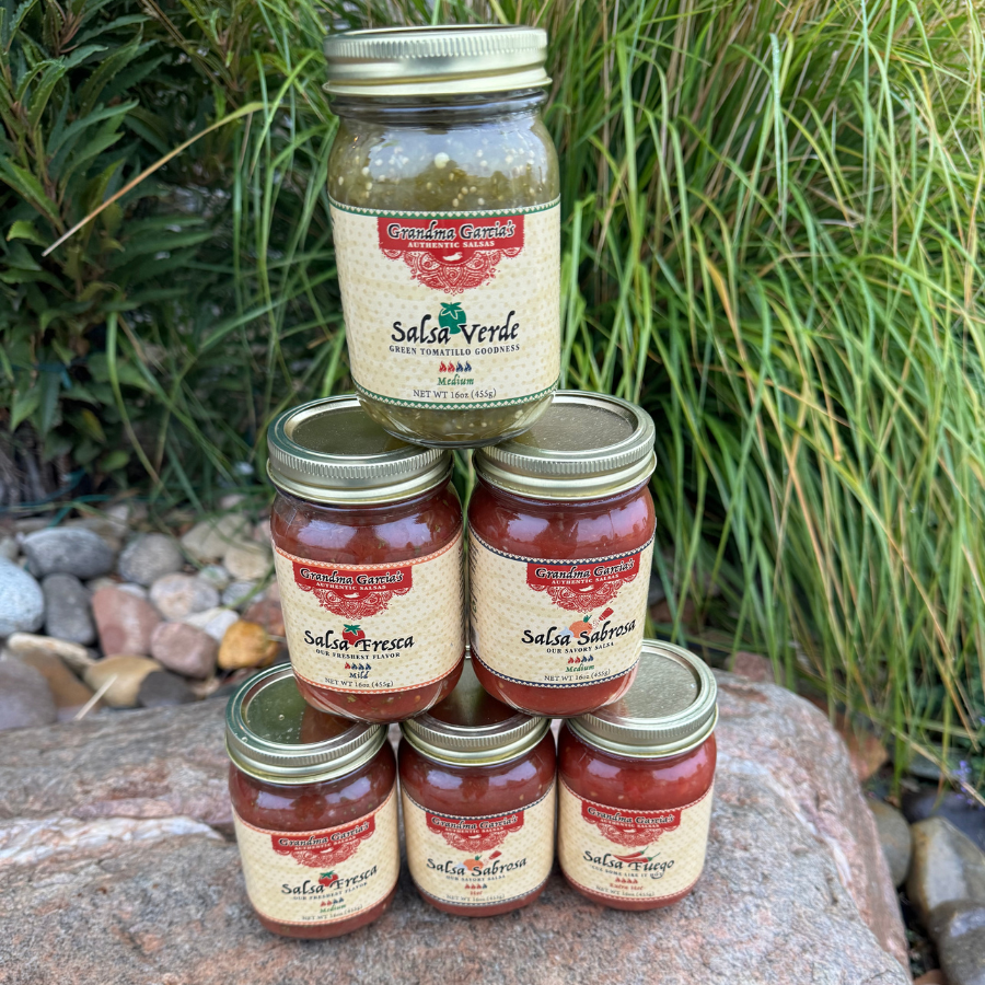 Salsa Fresca | Medium Heat Salsa | 16 oz. | Gluten Free | Authentic Nebraska Salsa | Fresh | Made with Vine-Ripened Tomatoes | Perfect Blend of Peppers, Onions, and A Hint of Cilantro and Lime | Pairs Perfect With Tacos, Salads, Chips, and More