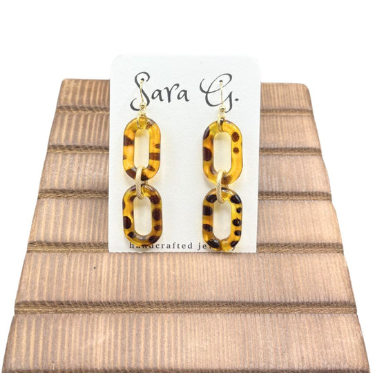 Dangly Acrylic Link Earrings | Wheat Color | For A Sophisticated, Bold Look | Elevate Your Outfit | Easy To Style | Perfect For Any Occasion & Outfit