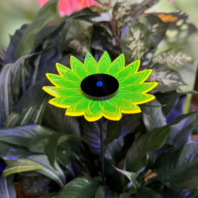 Sunflower | Multiple Colors| Glows in the Sun | Handmade Yard Decor | Acrylic Flowers | Perfect Gift Idea | 5" Wide