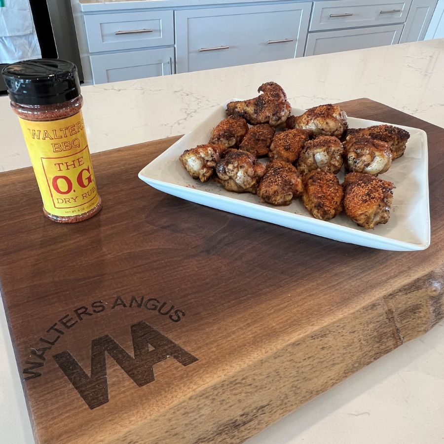 Walters BBQ | The Original Dry Rub | 8 oz. Bottle | Well Suited Seasoning For Chicken, Pork or Beef | Adds Accent of Flavor To Proteins | Classic BBQ Rub | Nebraska Spice | Made In The USA