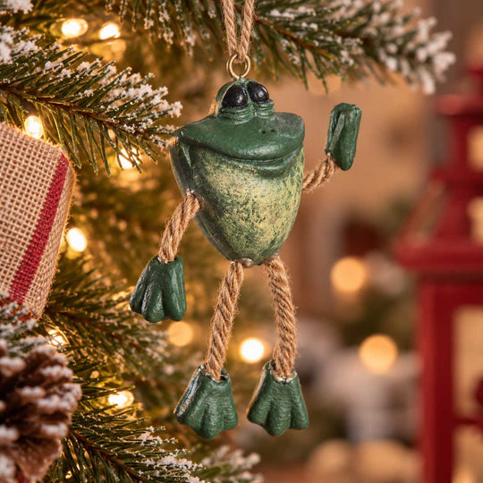 Frog in tree