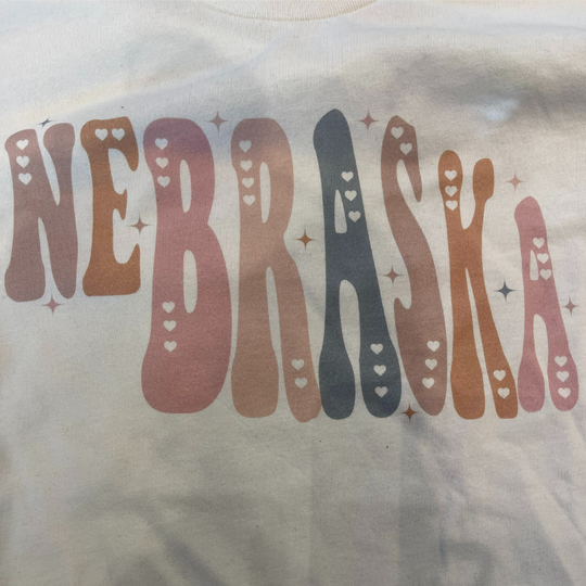 Groovy Nebraska T-shirt | Heather Dust