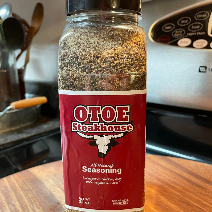 Otoe Steakhouse Original Seasoning | Single | 22 oz. Bottle | Excellent on Chicken, Beef, Pork, Veggies, Wild Game, and More! | All Natural | Nebraska Spice | Add To Dips and Marinades | Packed With Flavor